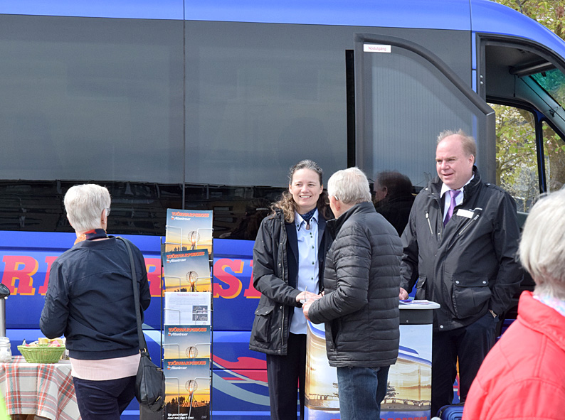 Företagsrundan, Tjörnarpsbuss, monter på Nya Torg Företagsrundan, Tjörnarpsbuss